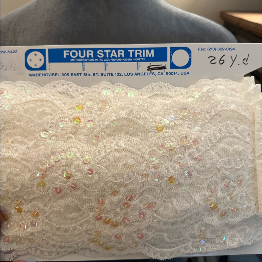 Four Star Trims - Stretch Sequined Scalloped White Bridal Lace, 26 Yards